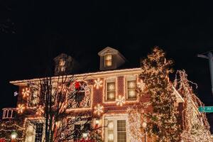 Professional Christmas Lights Installers Ann Arbor